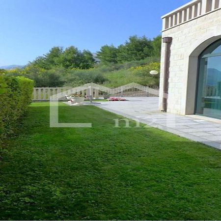 Luxury Residence Omiš Eksteriør billede